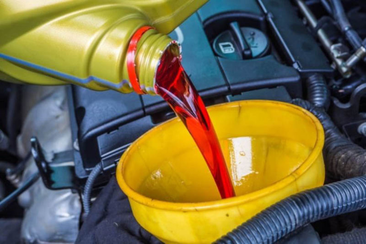 [Astuce] ​Vrai ou faux : Faut-il changer l'huile de transmission chaque année ?