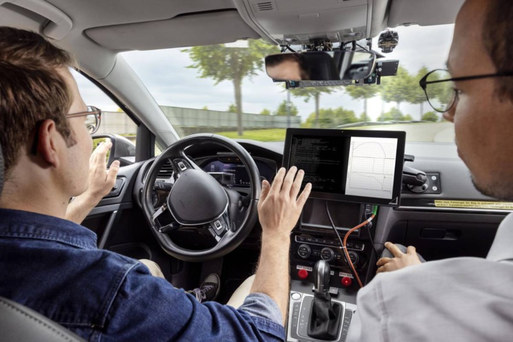 Véhicules autonomes : attention aux conducteurs inexpérimentés et distraits