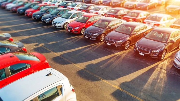 Baisse de 15,72 % des ventes de voitures neuves en septembre 2023, selon l'AIVAM