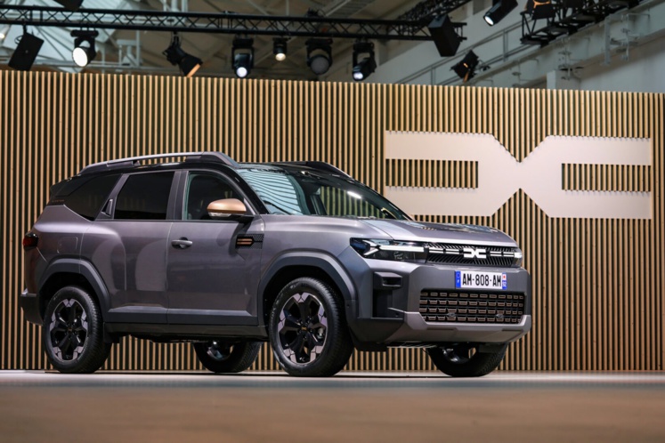 Mondial de l'Auto 2024 - Dacia Bigster : Le SUV hybride qui fait pousser des ailes au Duster !