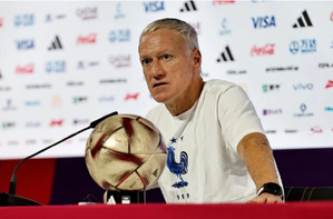  Didier Deschamps annoncera son départ de l'équipe de France après la Coupe du Monde 2026.