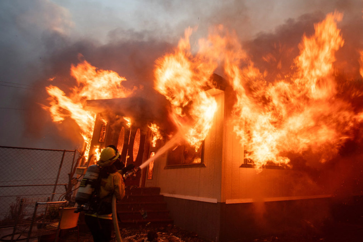 Enfer et damnation , dévastation et désolation : la puissance Américaine  redécouvre sa vulnérabilité !