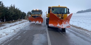 D’Ifrane à Michlifen : quand la neige immobilise, les équipes s’activent