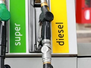 Essence et Gasoil : Pourquoi les prix ne suivent pas la logique internationale ?