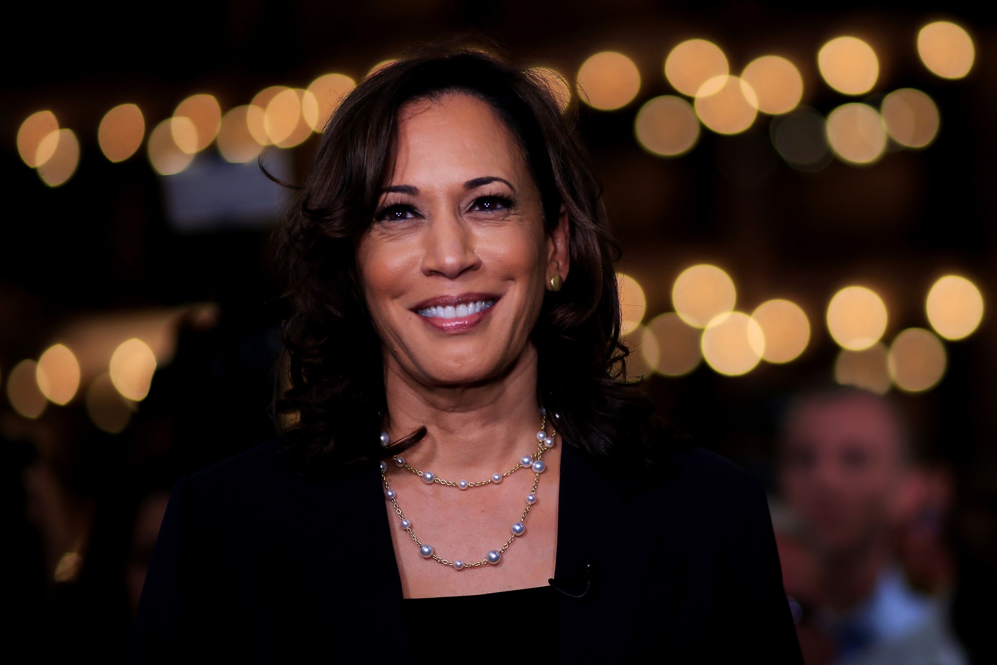 Les bijoux de la vice-présidente Kamala Harris cartonnent ! 