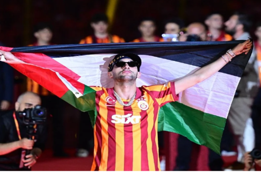 Galatasaray : Hakim Ziyech arbore le drapeau de la Palestine pour fêter son titre de champion