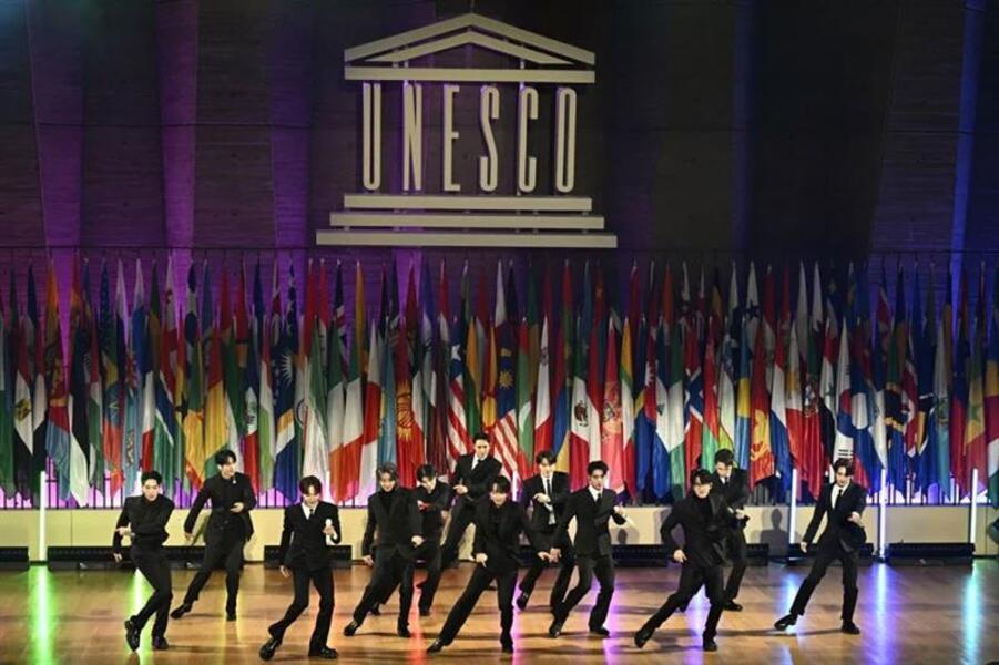 Le groupe de K-pop Seventeen va devenir ambassadeur de l'Unesco