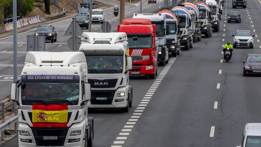 ​L'Espagne ouvre grand ses portes aux routiers marocains : 25 000 postes à pourvoir !