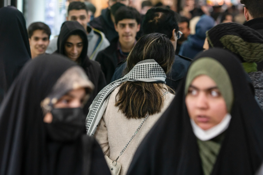 Hijab et sanctions extrêmes : l'Iran sous le feu des critiques