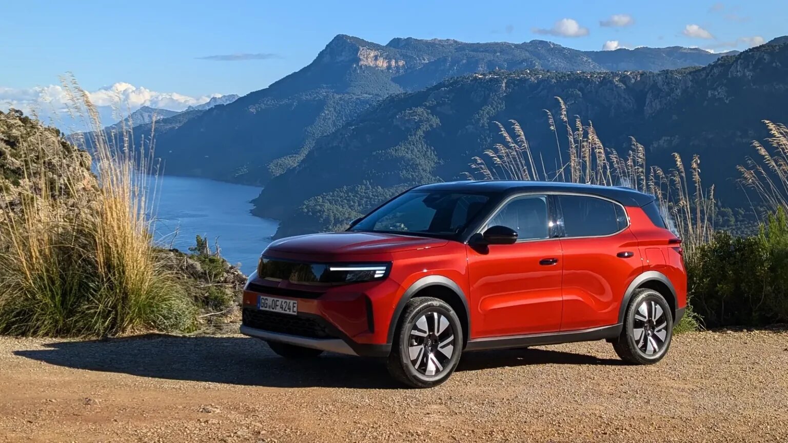 Opel lance le Frontera : Un SUV hybride qui défie les conventions !