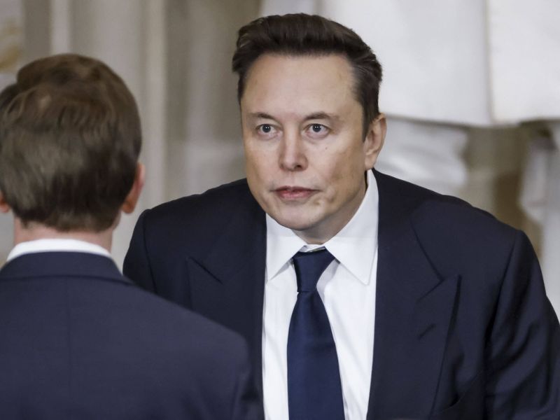 ​Trump défend son projet Stargate face aux critiques d’Elon Musk