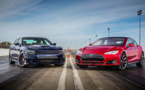 Vidéo : Tesla Model S Blade VS Dodge Challenger Hellcat modifiée