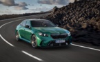 BMW M5 Hybride Rechargeable : Puissance électrique et V8 explosif sous le capot