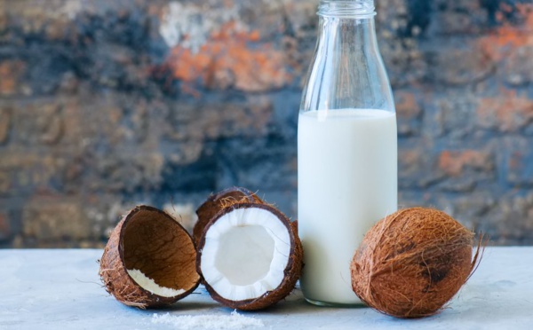 Lait de coco : Recette miracle pour les cheveux !