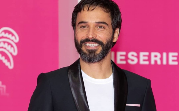 L'acteur Marocain Assaad Bouab brise le tapis rose de Canneséries