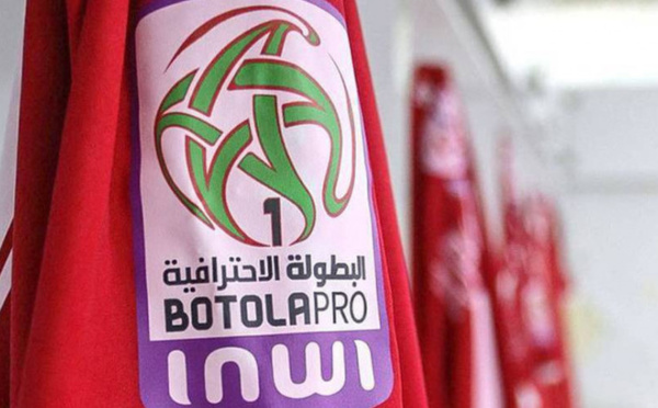 Botola Pro D1 : une reprise marquée par le deuil et la fraternité