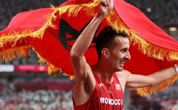 ​Soufiane El Bakkali : Et une 1ère médaille d'or olympique sur 3000 m steeple pour le Maroc