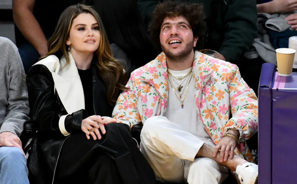 Selena Gomez et Benny Blanco annoncent leurs fiançailles