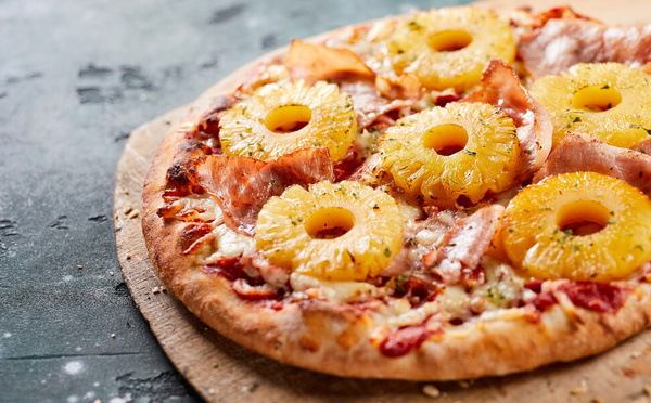 Et si l’ananas devenait l’ennemi public des pizzas ?