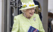 Première apparition de la reine Elizabeth II après 5 mois