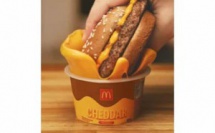 McDonald's propose un pot de cheddar fondu pour tremper votre burger