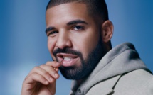 Drake fait la promotion de son futur album intitulé "For All the Dogs"
