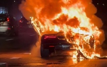 Incendie spectaculaire : la Lamborghini d'un influenceur flambe après livraison !